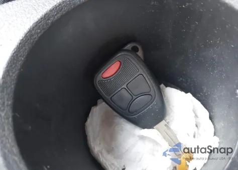 2010 Jeep Liberty Sport z USA, uszkodzony, nr VIN 1J4PN2GK7AW160503